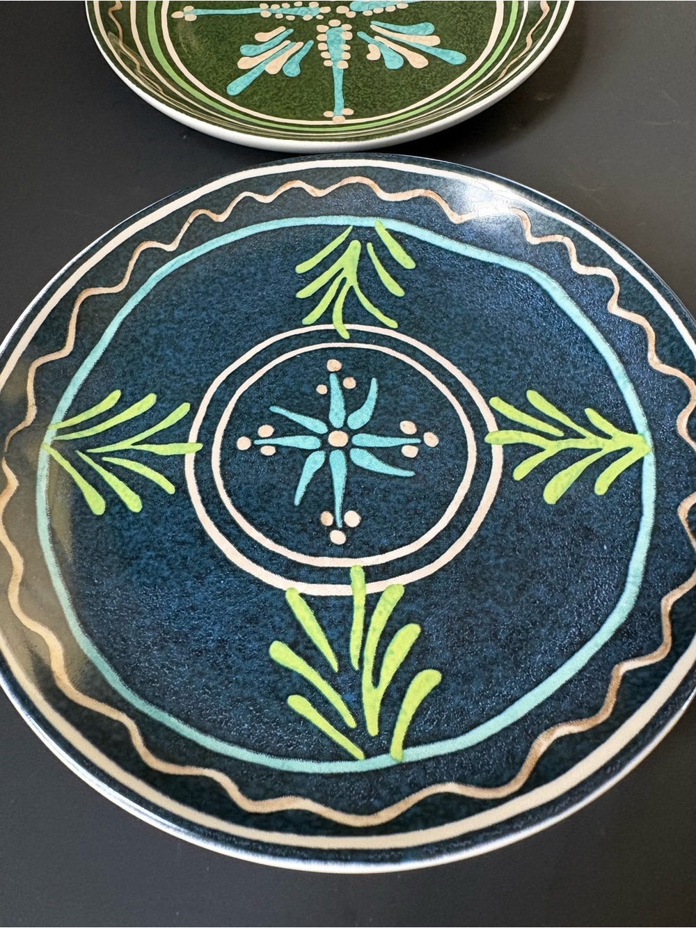 Two Aerin by William Sonoma Dessert or Appetizer Plates- Stoneware - Picture 3 of 7